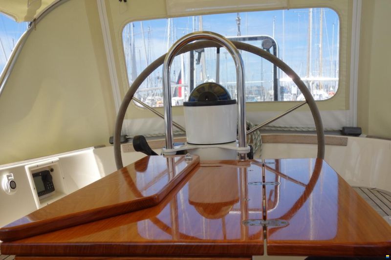 Hallberg-Rassy HR 352
