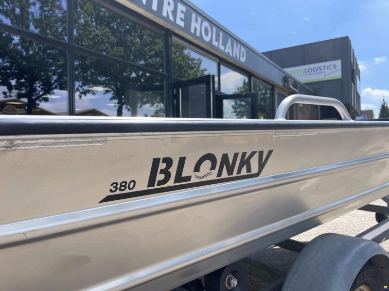 Blonky K380