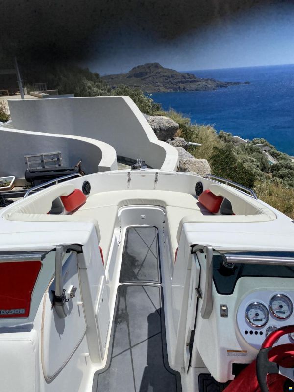 Sea-Doo Challenger SE