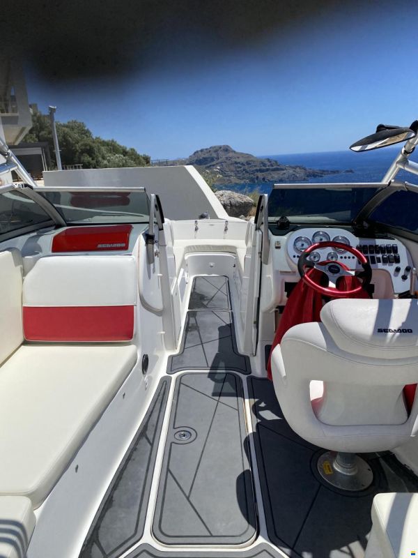 Sea-Doo Challenger SE
