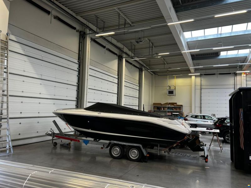 Sea Ray 220 SR