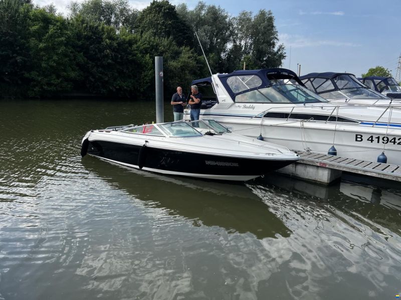 Sea Ray 220 SR