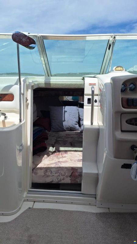 Sea Ray 230 OV