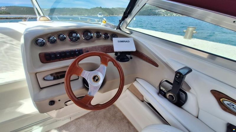Sea Ray 230 OV