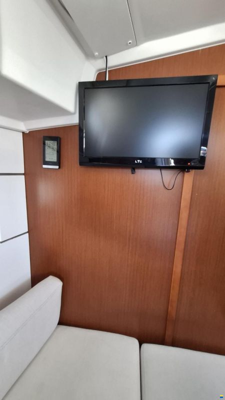 Beneteau Oceanis 38.1