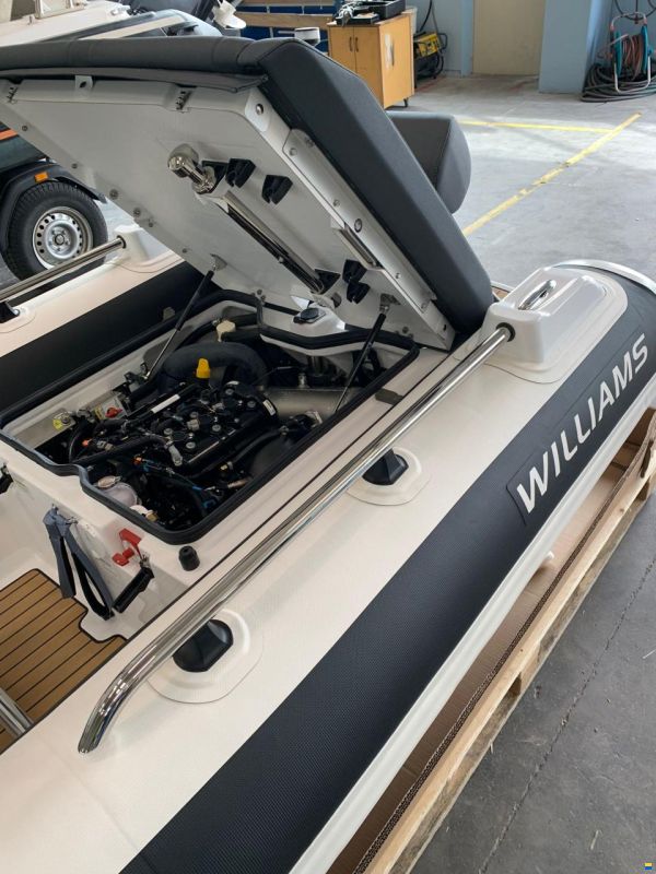 Williams Sportjet 345