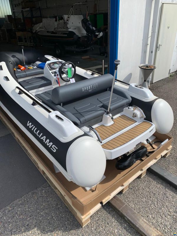 Williams Sportjet 345