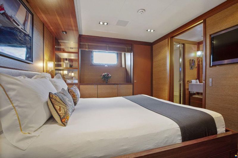 Perini Navi PERINI 40M FAST CRUISING LIN