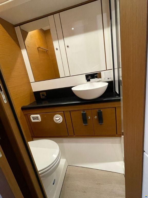 Jeanneau Yachts J 65