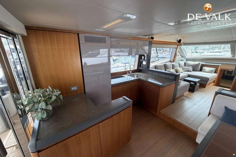 Monte Carlo Yachts 65