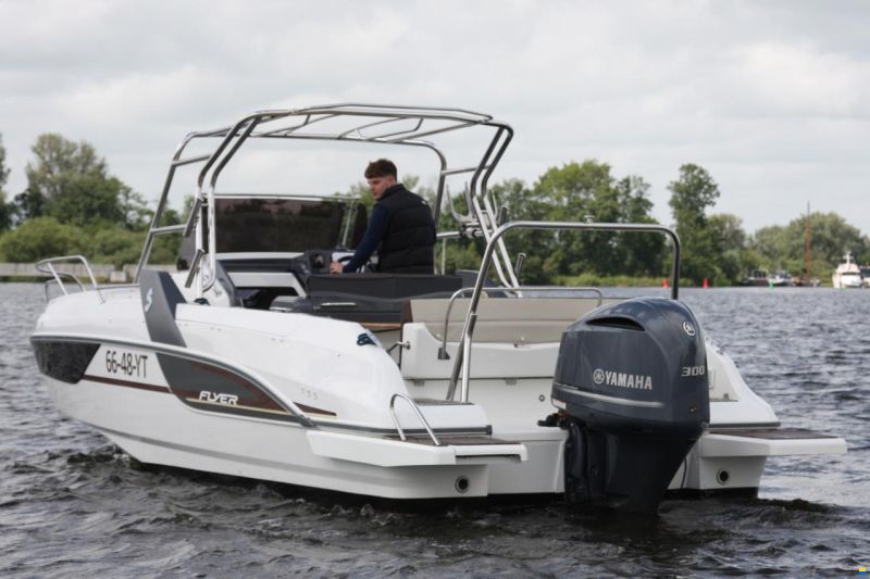Beneteau Flyer 7.7 Sundeck