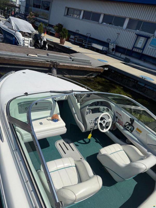 Sea Ray 180 CB Signature