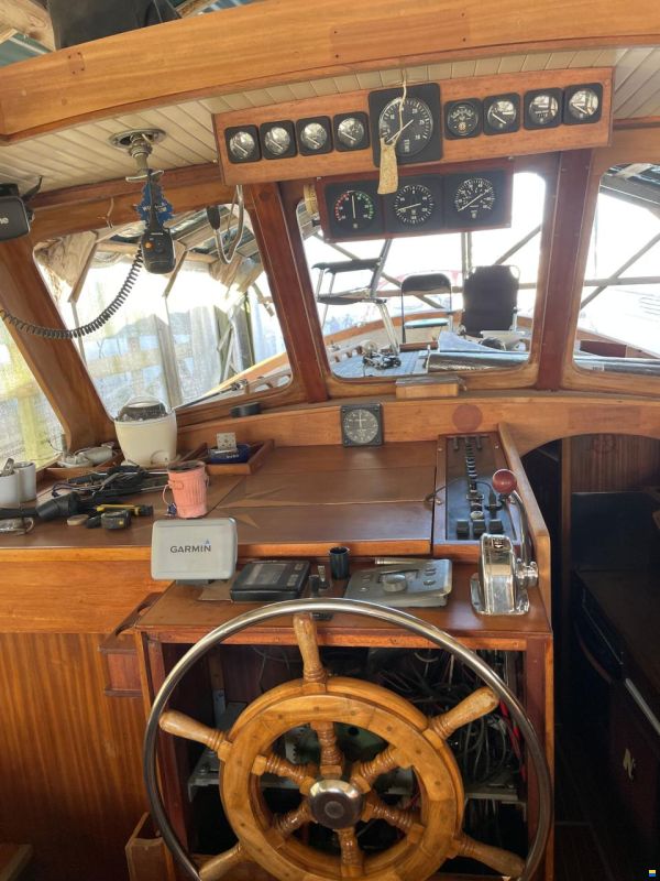 Nauticat 33