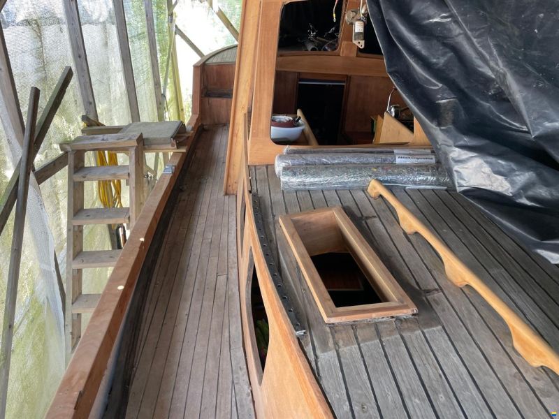 Nauticat 33