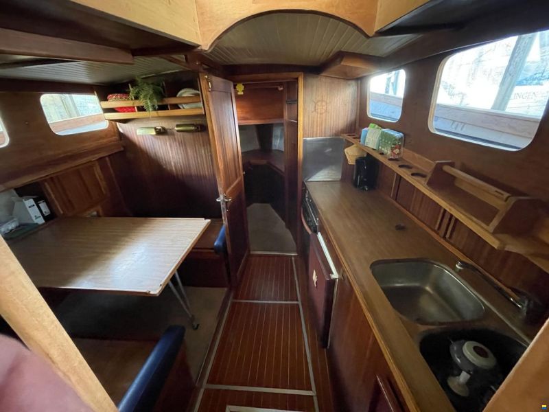 Nauticat 33