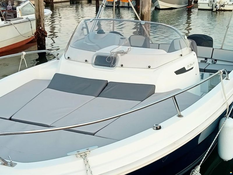 Jeanneau Cap Camarat 5.5 WA Serie 2
