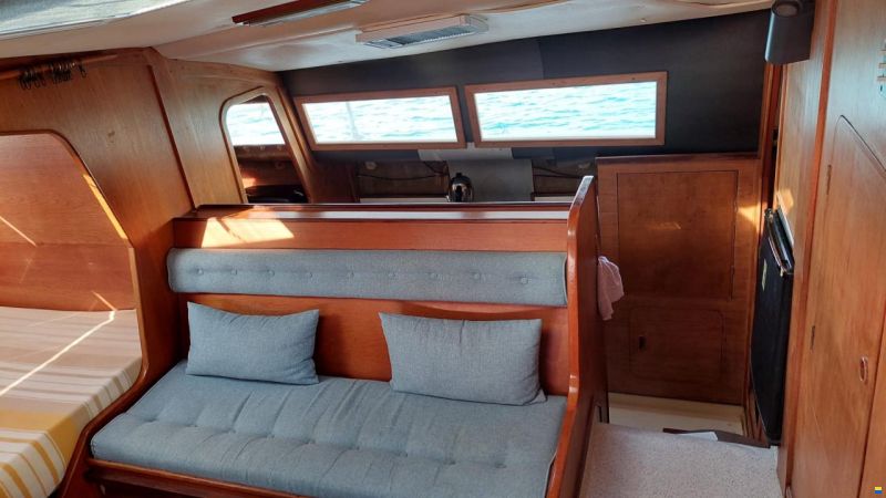 Prout Snowgoose 37