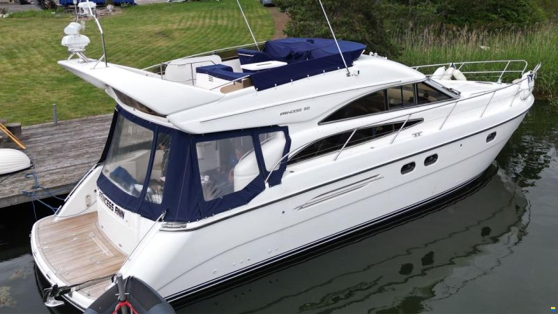Princess 50 Fly