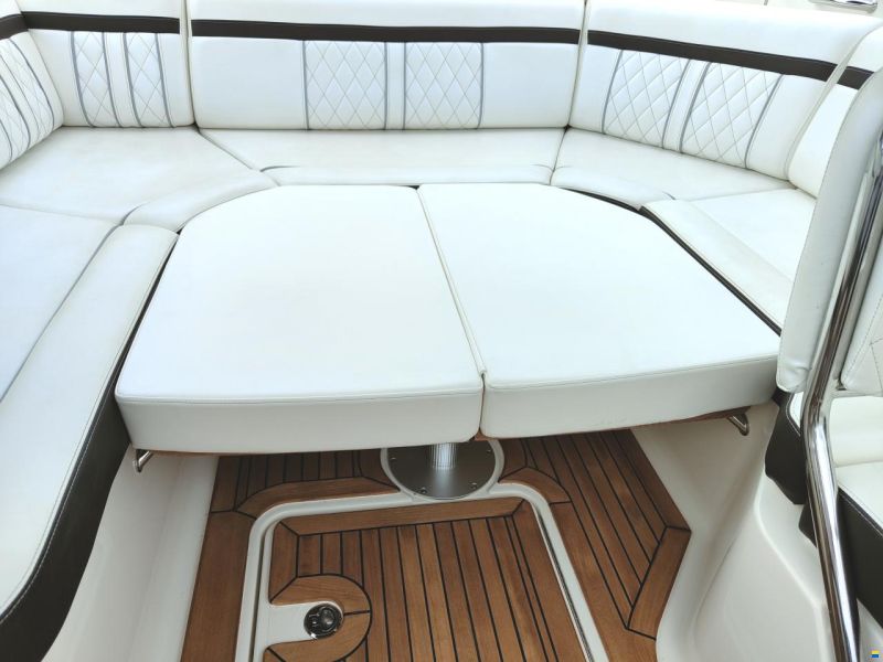 Sea Ray Sun Sport 250
