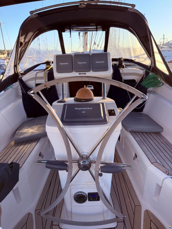 Elan 384