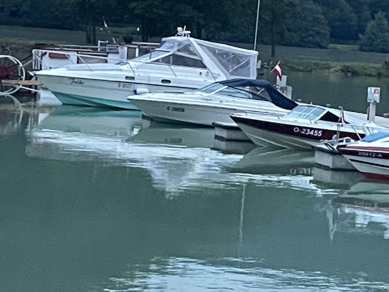 Sea Ray 200 Cuddy Cabin