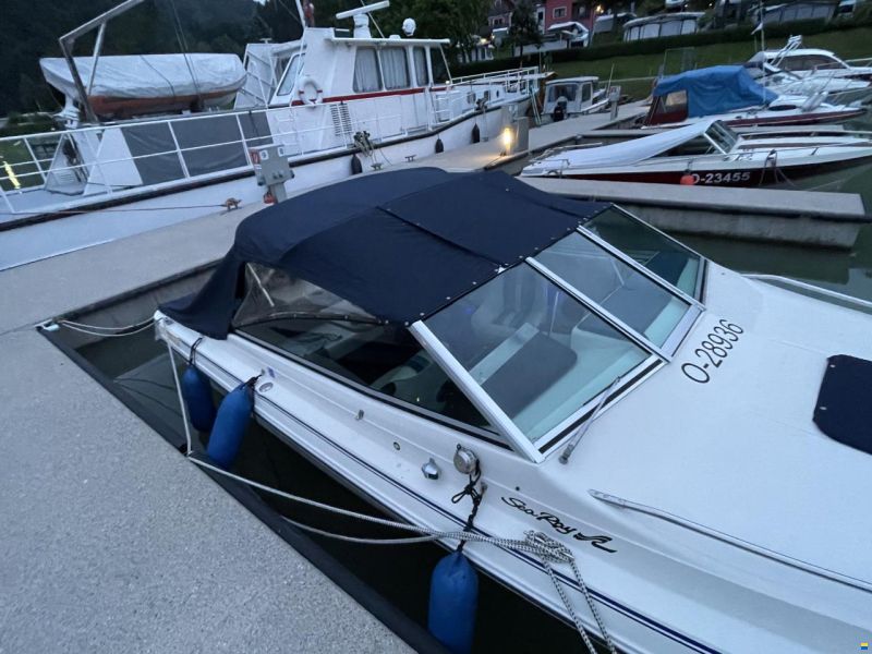 Sea Ray 200 Cuddy Cabin