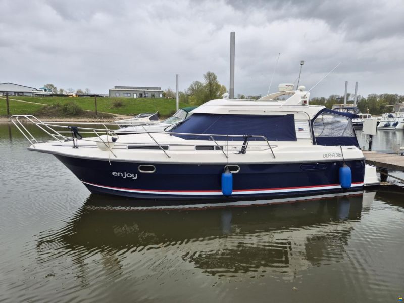 Nimbus 320 Coupe