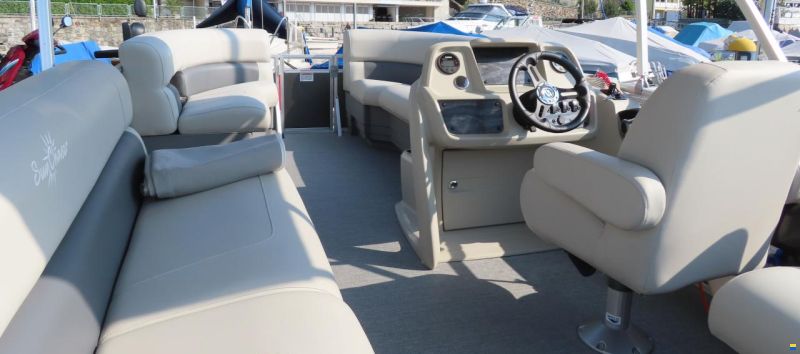 Smoker Craft Sunchaser Vista 7520