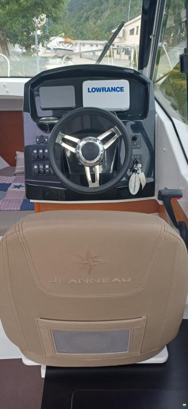 Jeanneau Merry Fisher 795