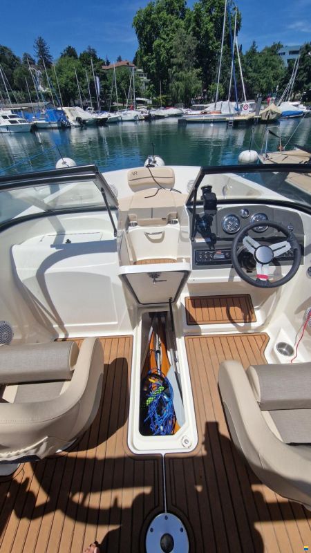 Bayliner VR4