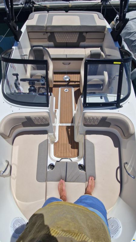 Bayliner VR4