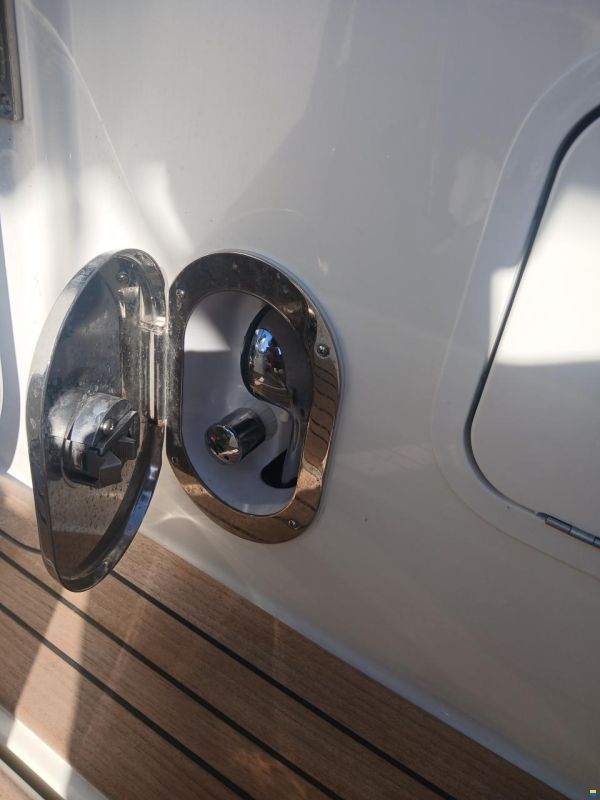 Bayliner Ciera 8