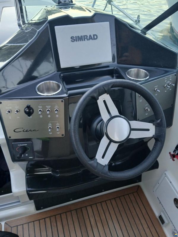 Bayliner Ciera 8