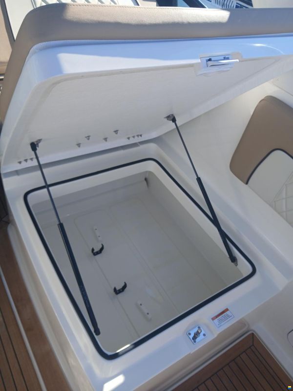 Bayliner Ciera 8