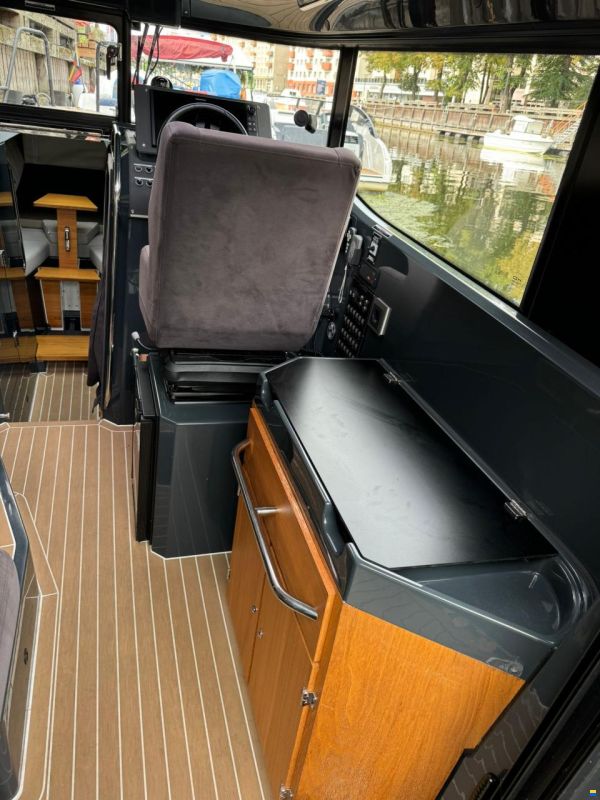 XO Boats 270