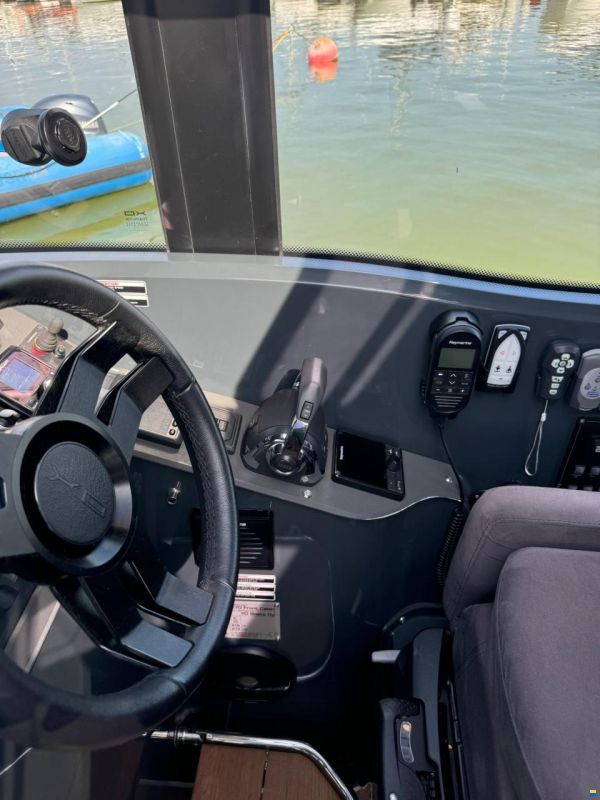 XO Boats 270