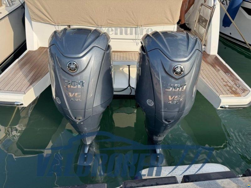Sealine C335V
