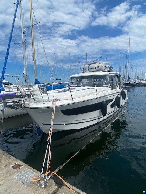 Jeanneau MERRY FISHER 1095