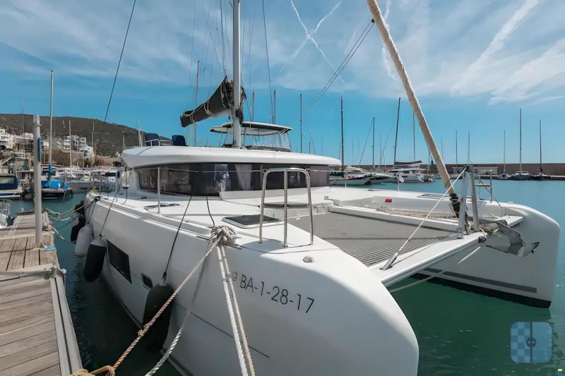 Lagoon 42