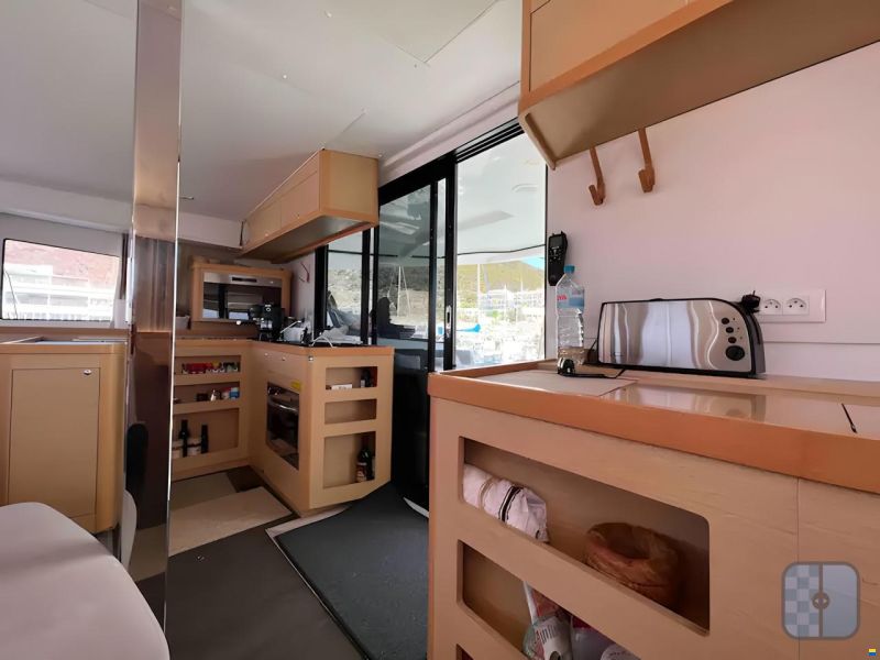 Lagoon 42