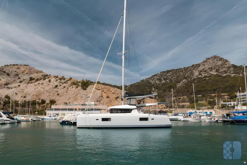 Lagoon 42