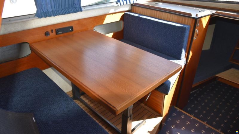 Parad 31 FLYING BRIDGE
