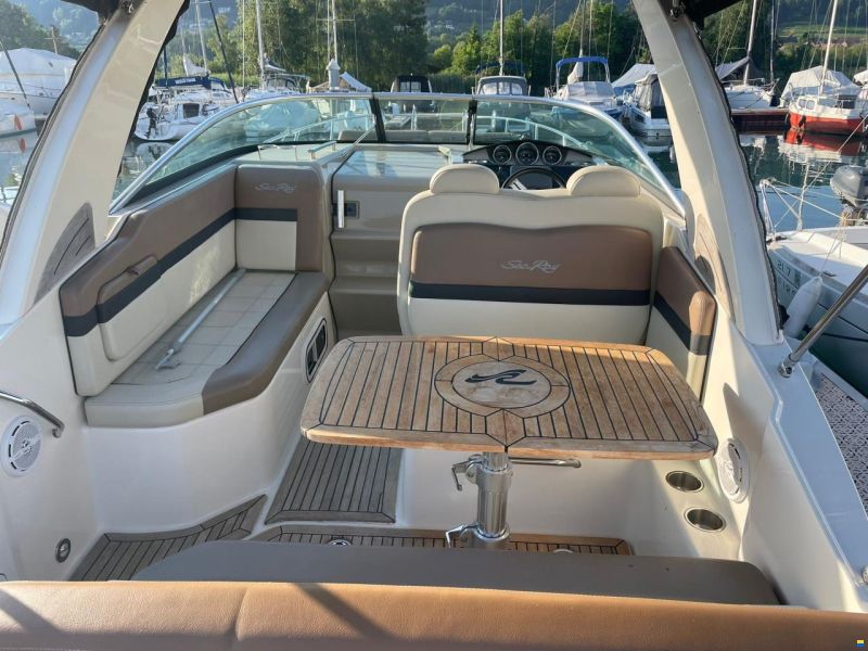 Sea Ray 265 Sundancer