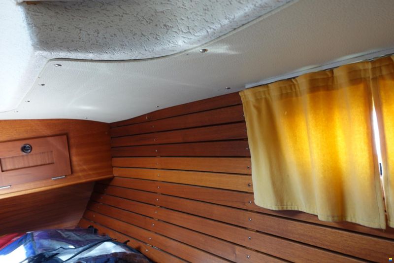 Hallberg-Rassy 352