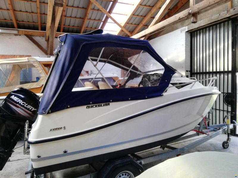 Quicksilver 455 Cabin