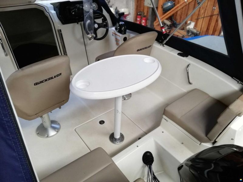 Quicksilver 455 Cabin