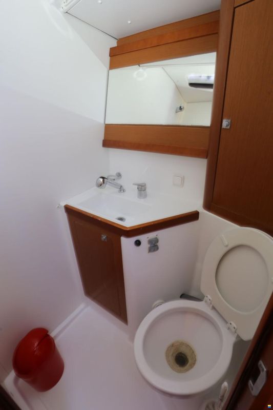 Beneteau Oceanis 48