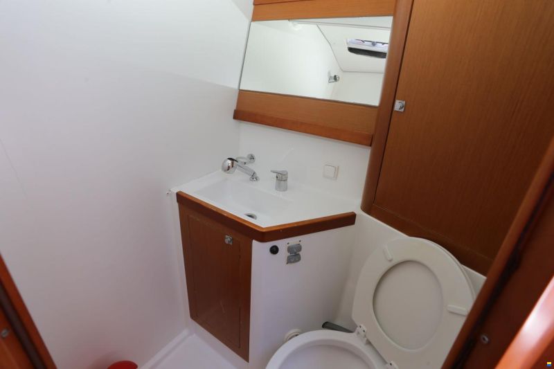 Beneteau Oceanis 48