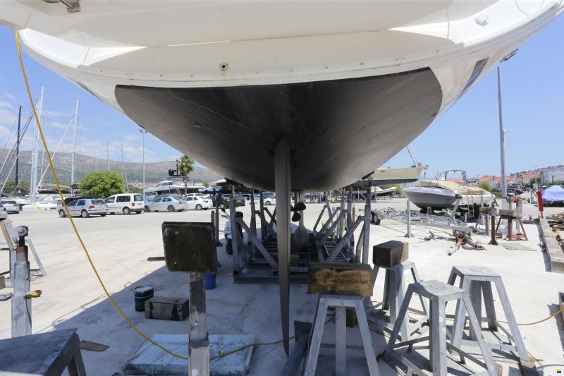 Beneteau Oceanis 48
