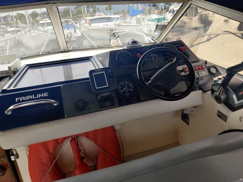 Fairline Carrera 24